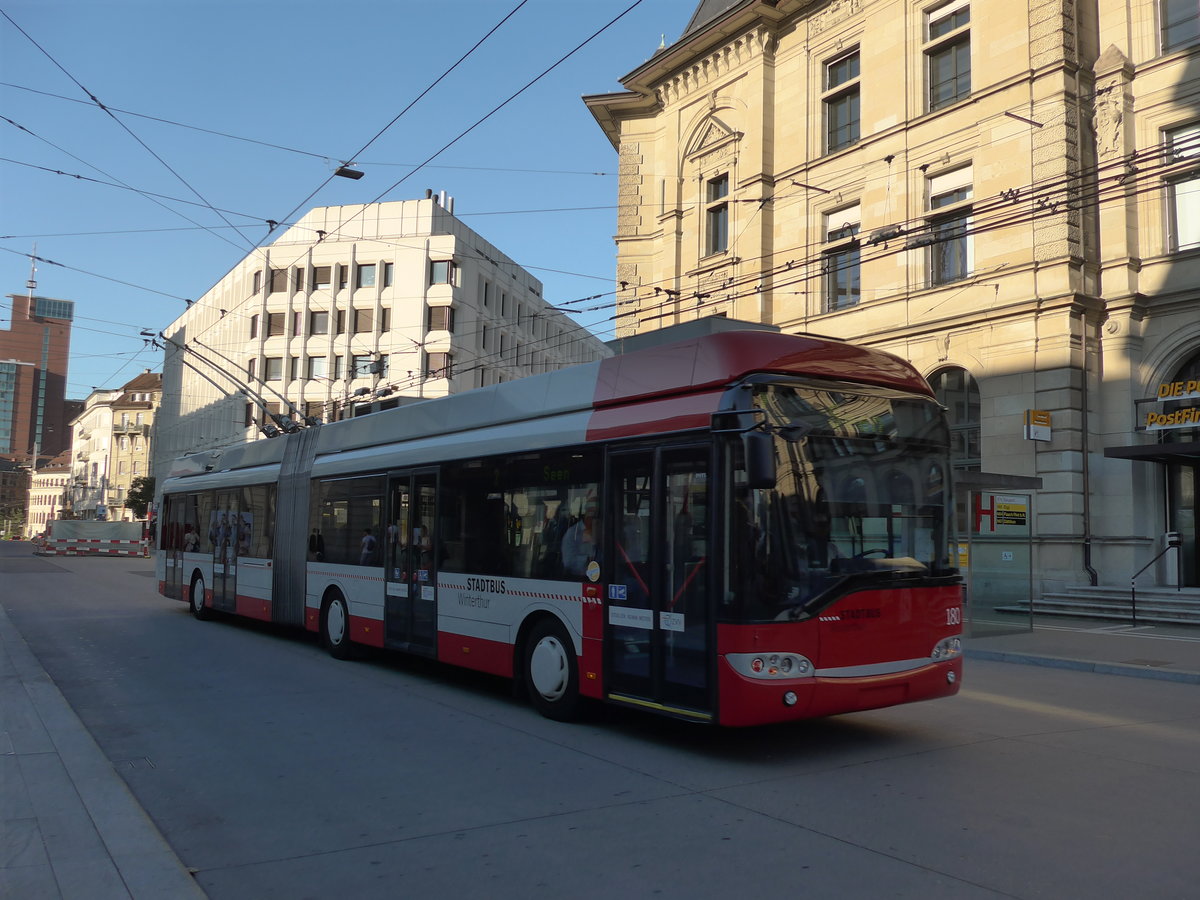(194'284) - SW Winterthur - Nr. 180 - Solaris Gelenktrolleybus am 18. Juni 2018 beim Hauptbahnhof Winterthur