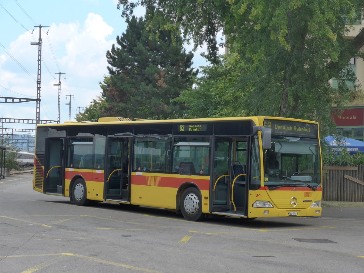 (195'158) - BLT Oberwil - Nr. 34/BL 7746 - Mercedes am 23. Juli 2018 beim Bahnhof Muttenz