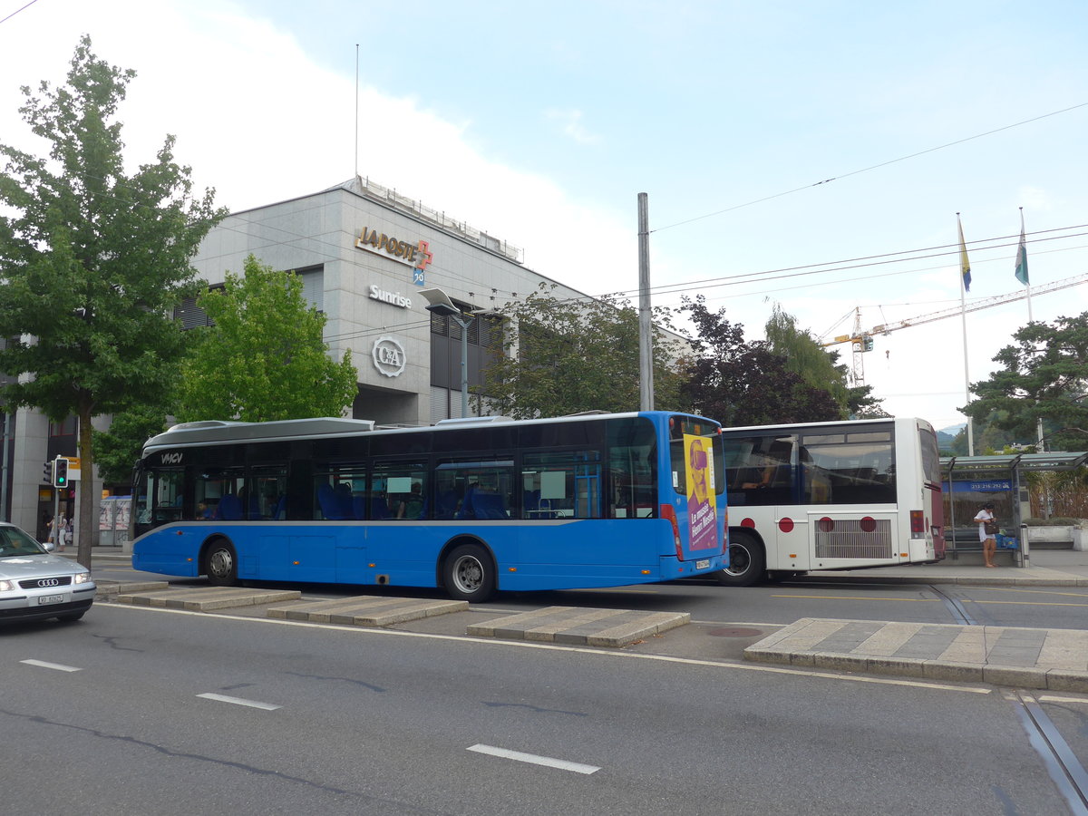 (195'720) - VMCV Clarens - Nr. 91/VD 477'546 - Van Hool am 6. August 2018 beim Bahnhof Vevey