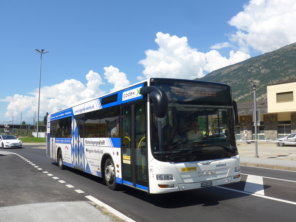 (196'064) - PostAuto Wallis - VS 449'118 - MAN am 19. August 2018 beim Bahnhof Gampel-Steg