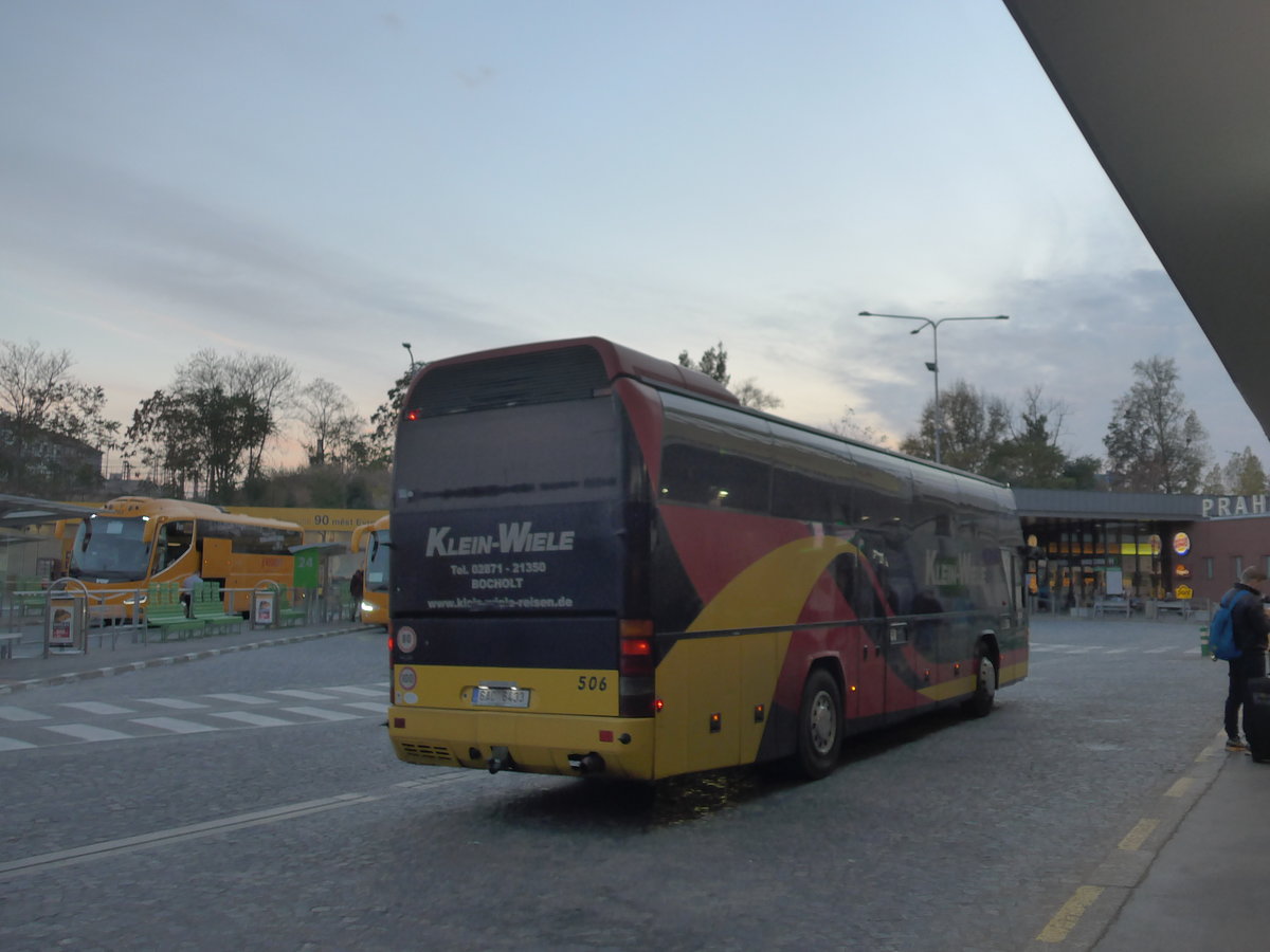 (198'934) - D.M.D., Praha - 6AC 6433 - Neoplan (ex Klein-Wiele, D-Bucholt Nr. 506) am 20. Oktober 2018 in Praha, Florenc