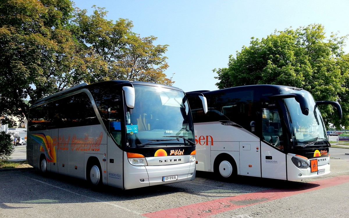 2 Setra von P�lzl Reisen aus �sterreich,rechts der 516 HD und links der 411 HD in Krems.