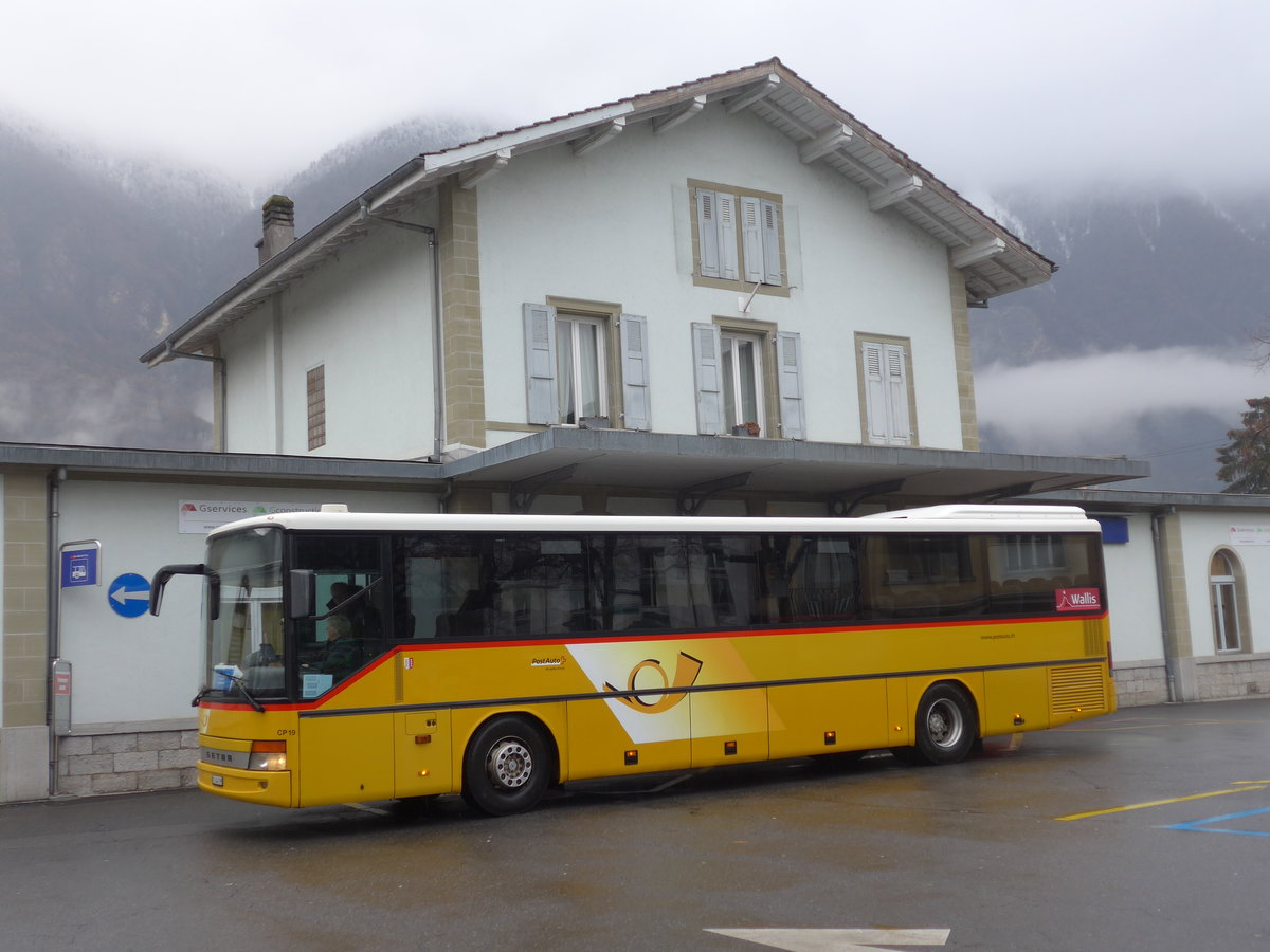 (200'061) - TPC Aigle - Nr. CP19/VS 344'199 - Setra (ex PostAuto Wallis) am 17. Dezember 2018 beim Bahnhof Villeneuve