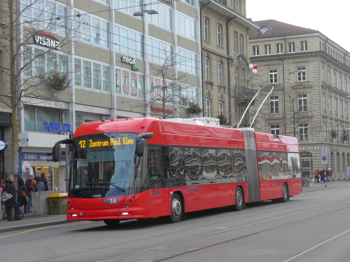 (200'441) - Bernmobil, Bern - Nr. 34 - Hess/Hess Gelenktrolleybus am 31. Dezember 2018 beim Bahnhof Bern