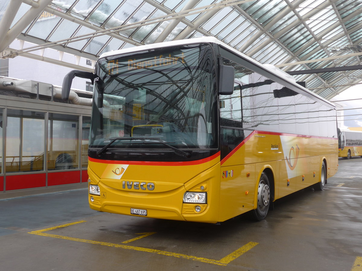 (201'413) - PostAuto Bern - BE 487'695 - Iveco am 2. Februar 2019 in Chur, Postautostation