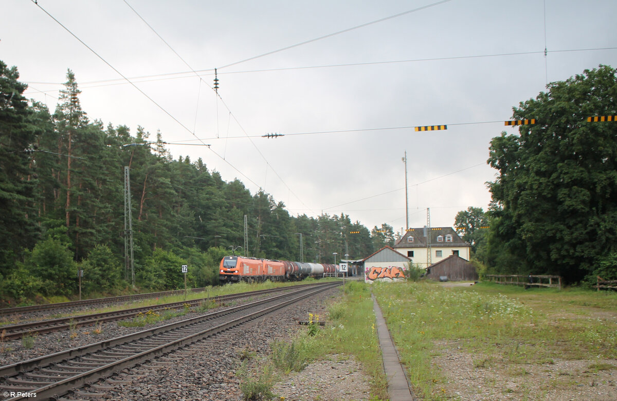 2019 312-9 + 2019 309 ziehen einen Kesselzug durch Ochenbruck. 13.07.24