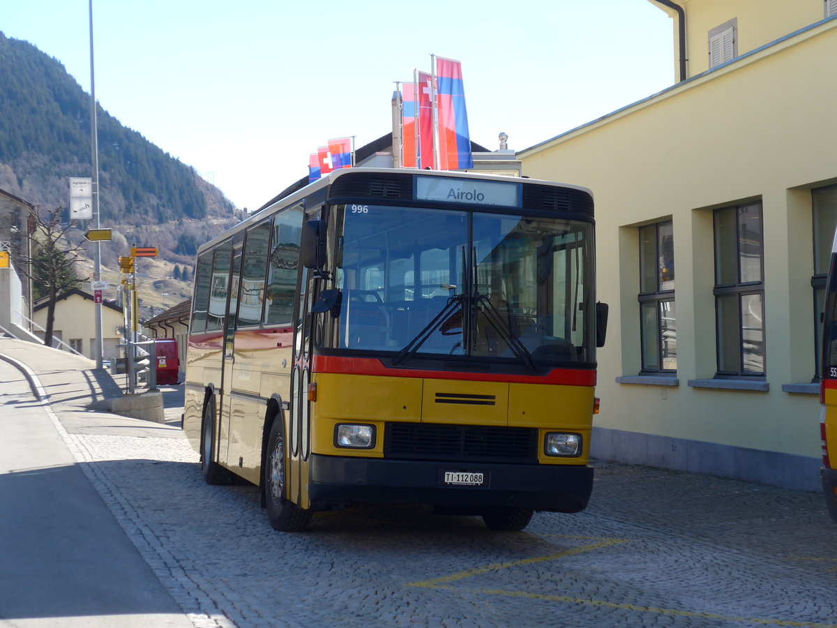 (202'524) - Marchetti, Airolo - TI 112'088 - NAW/Hess (ex PostAuto Bern; ex AVG Meiringen Nr. 66; ex P 24'452) am 19. Mrz 2019 beim Bahnhof Airolo