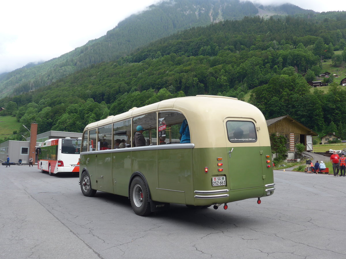 (206'350) - Nostalgieclub, Filzbach - SG 252'661 - FBW/R&J (ex Steiner, Kaltbrunn; ex Grnenfelder, Walenstadt) am 15. Juni 2019 in Engi, Garage AS