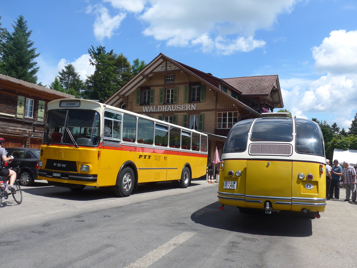 (207'492) - Birchler, Remetschwil - AG 54'039 - FBW/Tscher (ex Gerber, Winkel; ex Eggenberger, Mriken; ex Tanner, Bubendorf; ex P 24'803) + Zimmerli J., Oftringen - AG 57'298 - Berna/Tscher (ex Stutz, Oberlunkhofen; ex Leu, Schongau; ex Wicki, Bremgarten; ex P 22'054; ex P 20'704) am 7. Juli 2019 in Waldhusern, Kurhaus