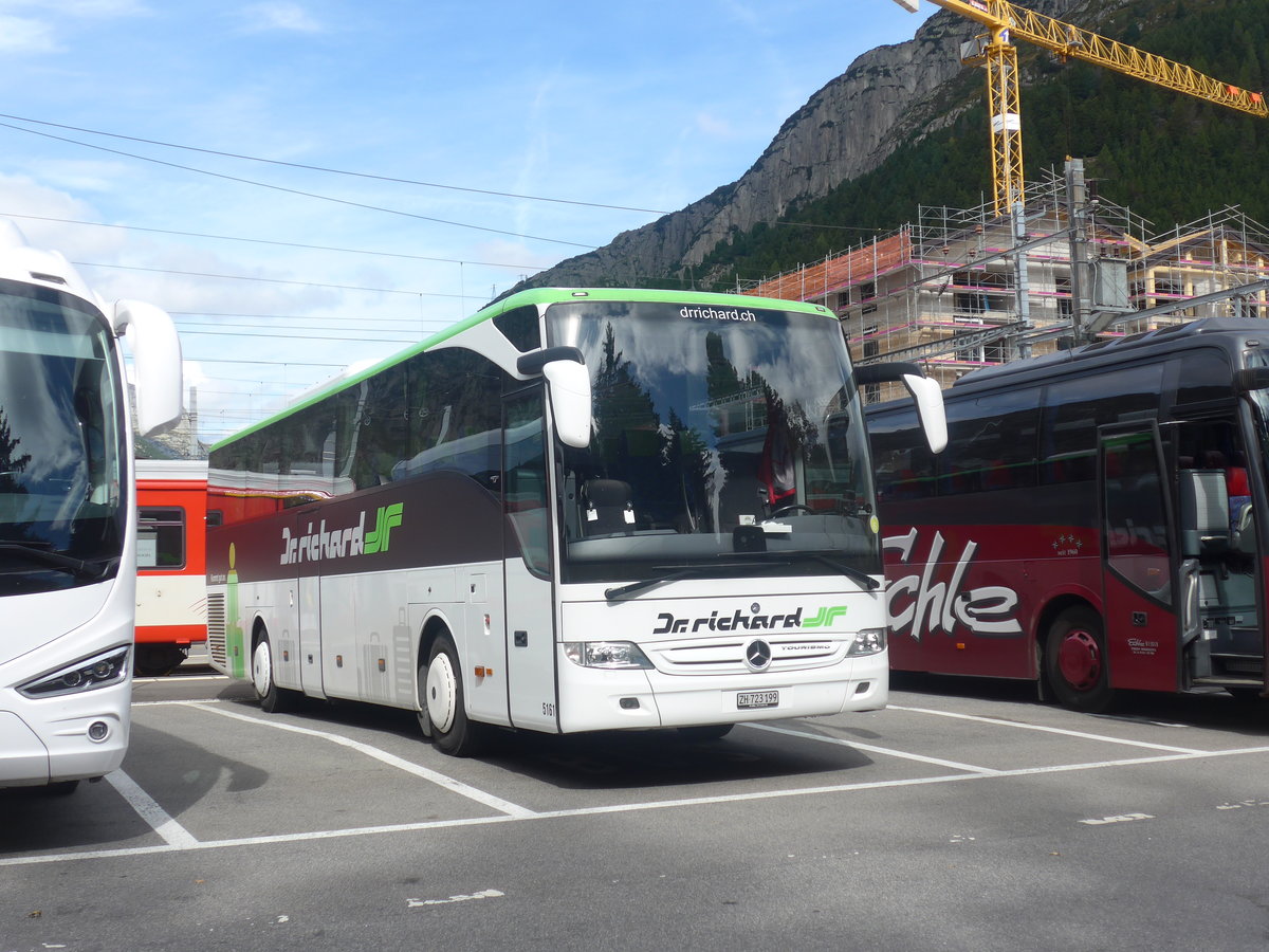 (209'771) - Dr. Richard, Zrich - Nr. 5161/ZH 723'199 - Mercedes am 22. September 2019 beim Bahnhof Andermatt