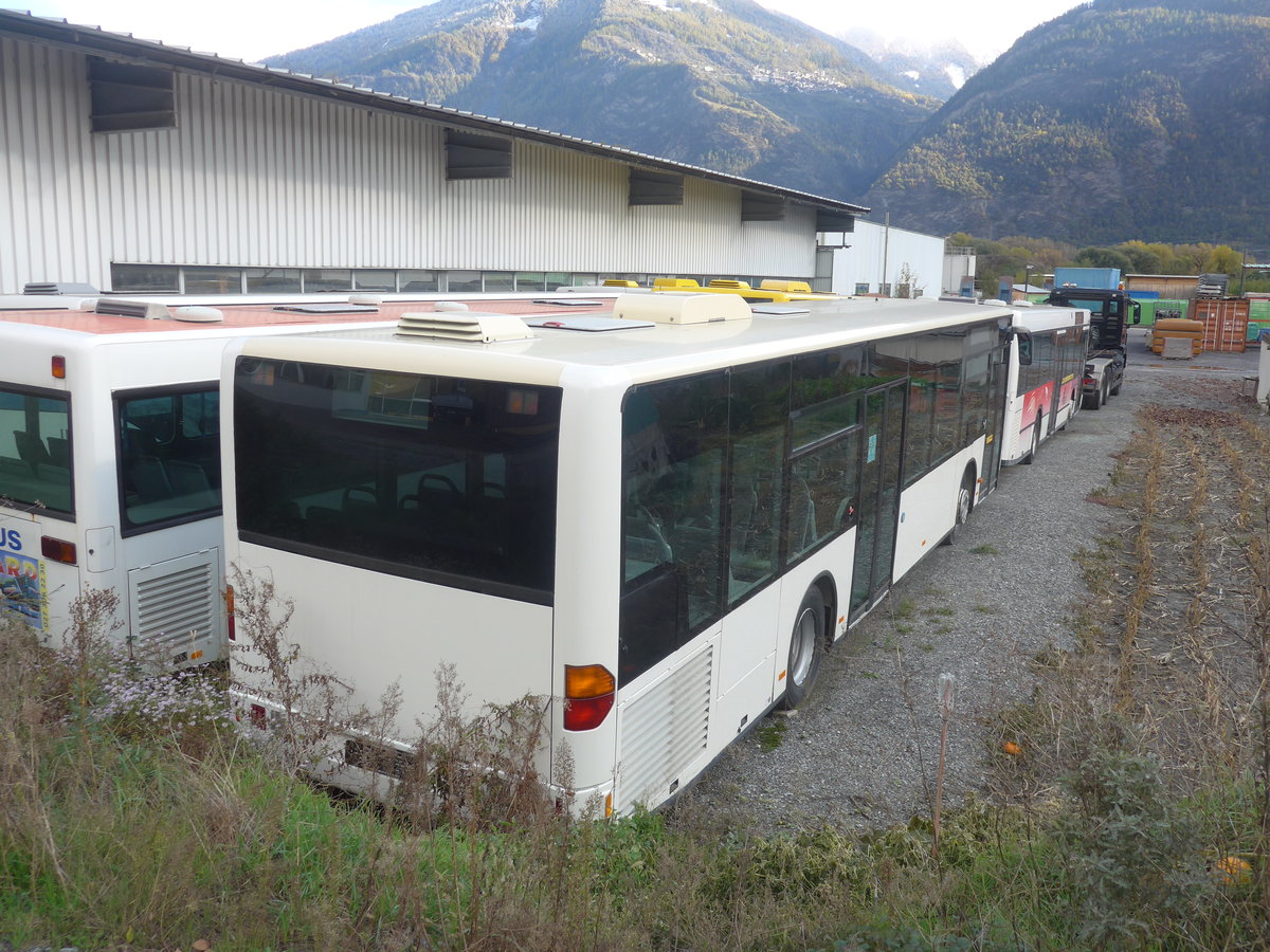 (210'939) - Buchard, Leytron - Nr. 66 - Mercedes (ex MBC Morges Nr. 71) am 9. November 2019 in Leytron, Garage