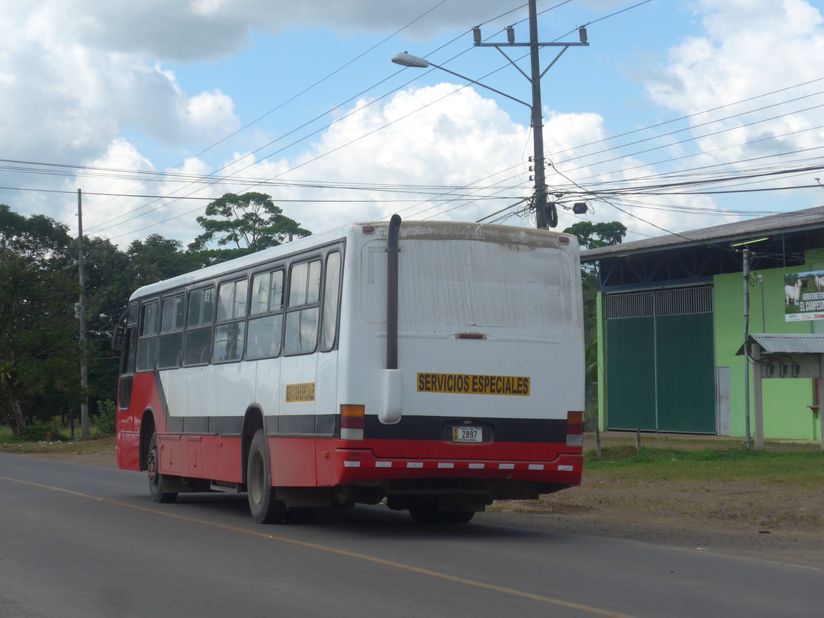 (212'215) - ??? - 2897 - ??? am 23. November 2019 in Upala, Tankstelle