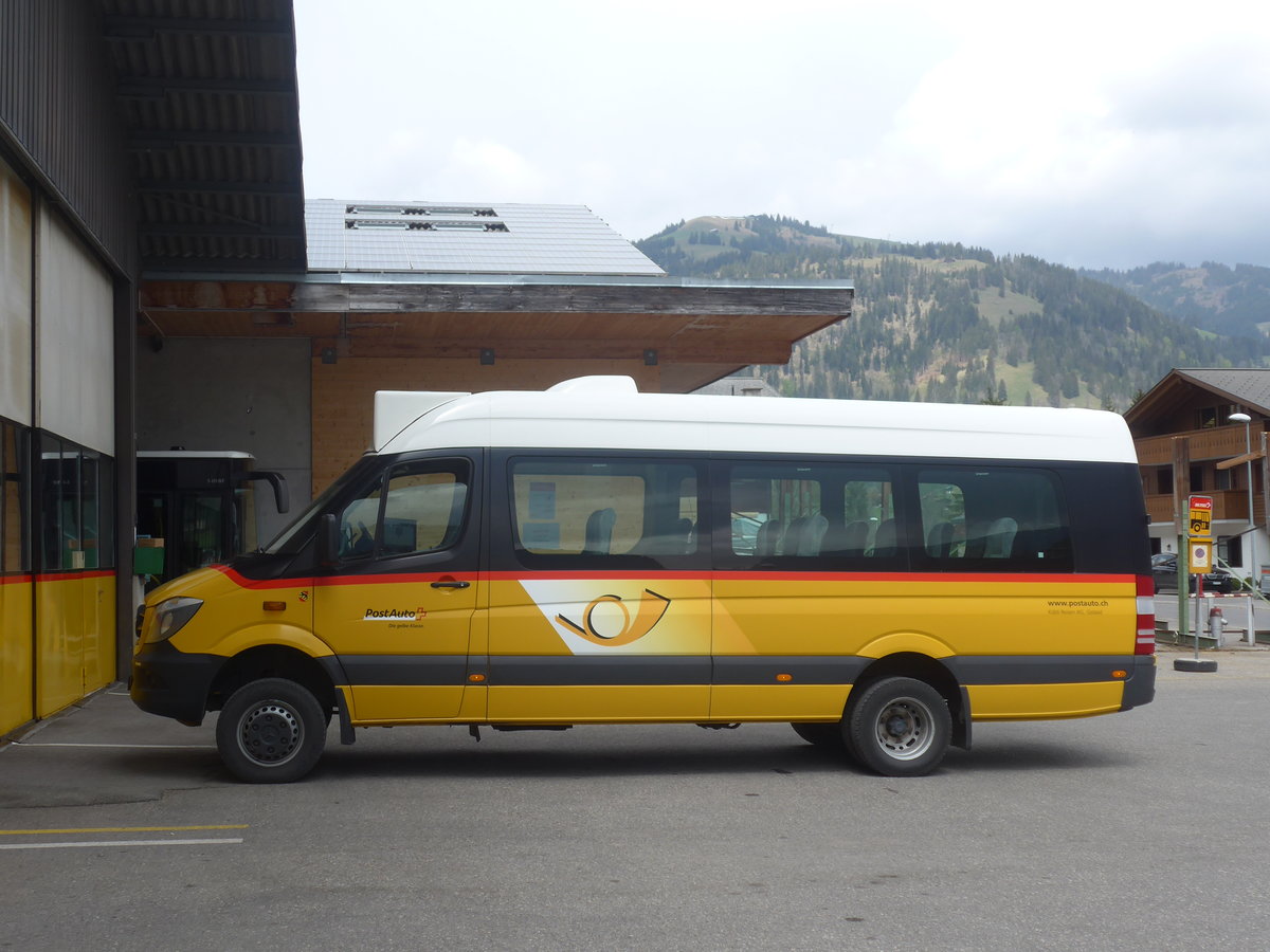 (216'488) - Kbli, Gstaad - BE 305'545 - Mercedes am 26. April 2020 in Gstaad, Garage