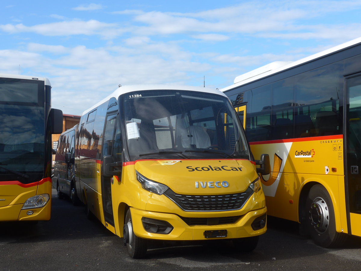 (216'904) - CarPostal Ouest - PID 11'384 - Iveco/Rosero am 10. Mai 2020 in Kerzers, Interbus