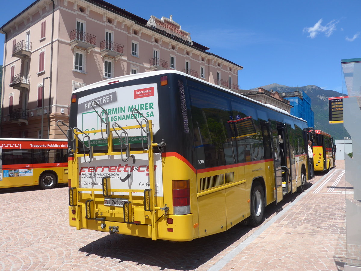 (217'321) - AutoPostale Ticino - TI 241'033 - Volvo (ex Marchetti, Airolo) am 24. Mai 2020 beim Bahnhof Bellinzona