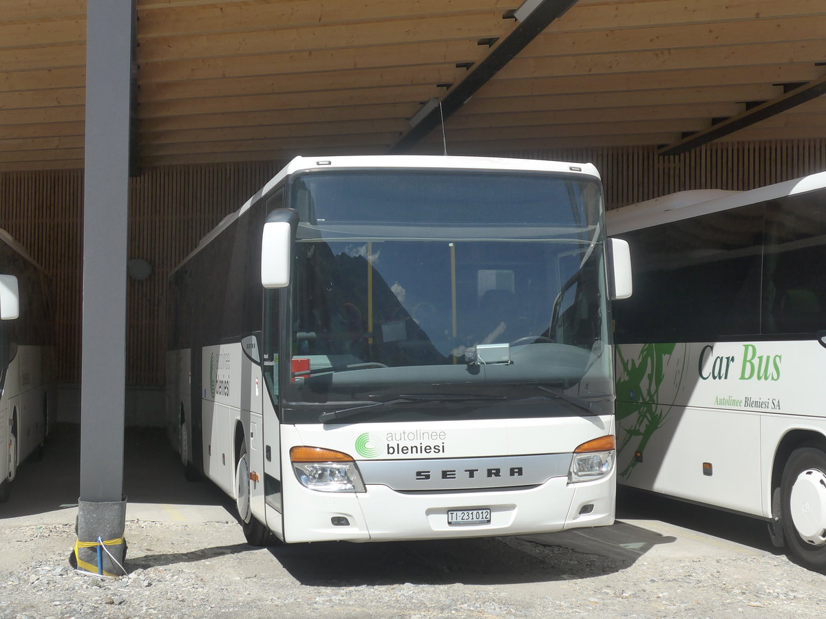 (217'328) - ABl Biasca - Nr. 12/TI 231'012 - Setra am 24. Mai 2020 in Biasca, Garage