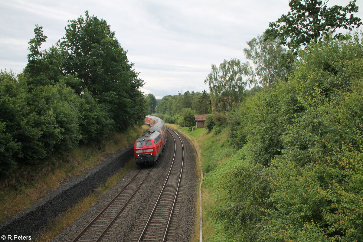218 403-4 zieht bei Gro�wendern den RE2 RE4852 M�nchen - Hof. 07.07.24