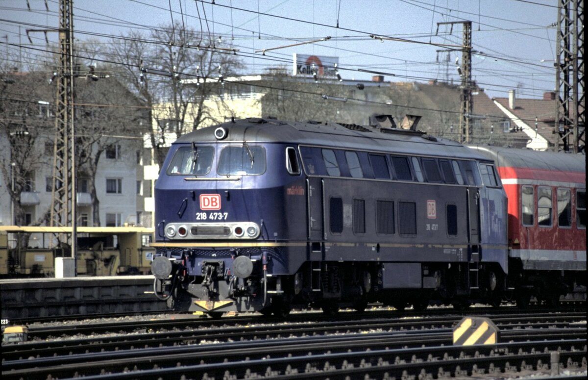 218 473-7 in Ulm am 13.04.2002.