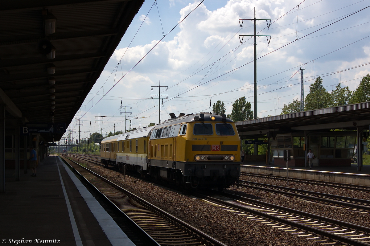 218 477-8 DB Netz AG mit einem Messzug, bei der Durchfahrt in Berlin-Sch�nefeld Flughafen und fuhr in Richtung Gr�nauer Kreuz weiter. 20.05.2014