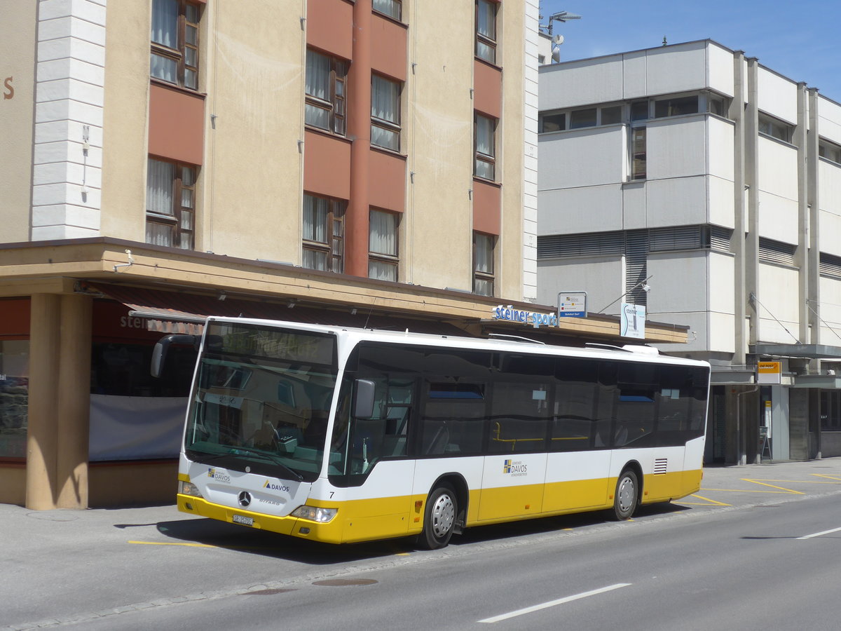 (218'911) - VBD Davos - Nr. 7/GR 25'705 - Mercedes am 20. Juli 2020 beim Bahnhof Davos Dorf