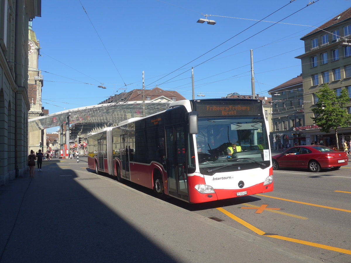 (219'515) - Intertours, Domdidier - FR 300'468 - Mercedes (ex BLT Oberwil Nr. 99; ex Gschwindl, A-Wien Nr. 8413) am 8. August 2020 beim Bahnhof Bern