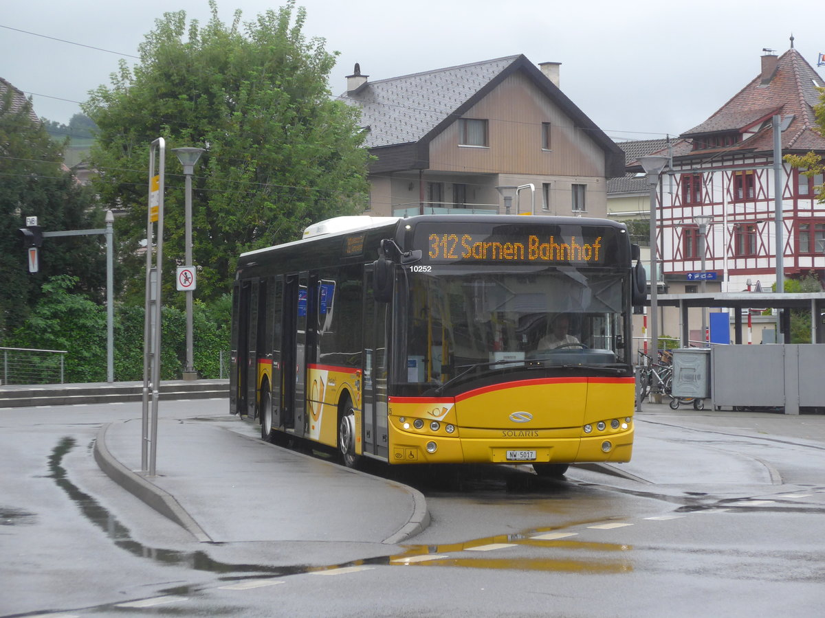 (220'211) - Thepra, Stans - Nr. 25/NW 5017 - Solaris am 29. August 2020 beim Bahnhof Stans