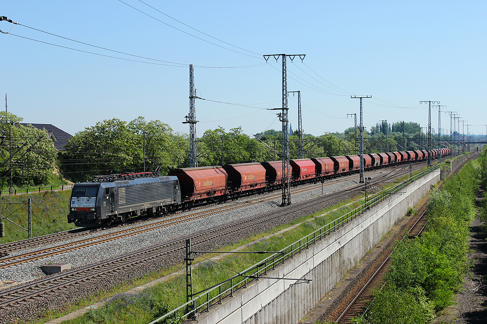 22.05.2014 11:08 Uhr - MRCE 189 916 fährt mit dem Kalizug Zielitz - Hamburg in Richtung Wittenberge