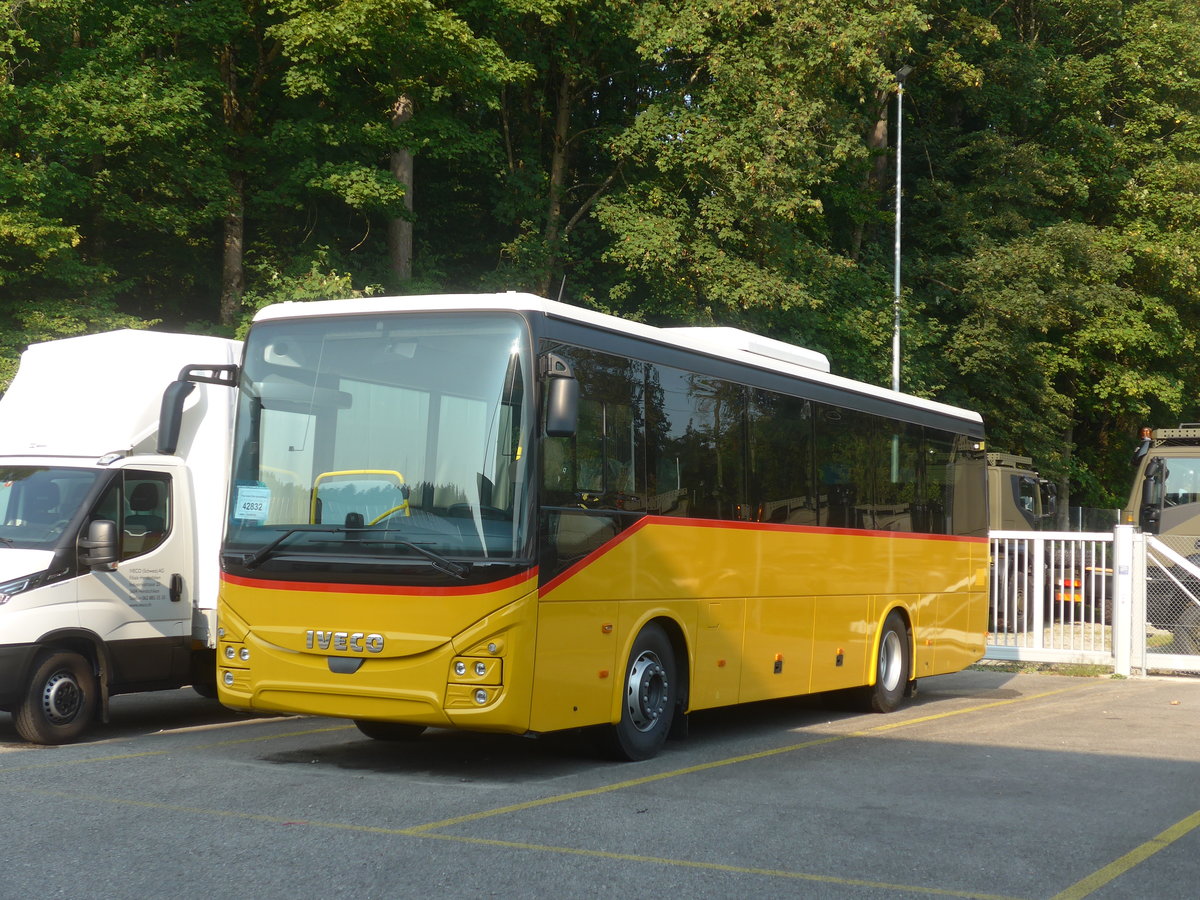 (220'717) - PostAuto - Iveco am 13. September 2020 in Hendschiken, Iveco