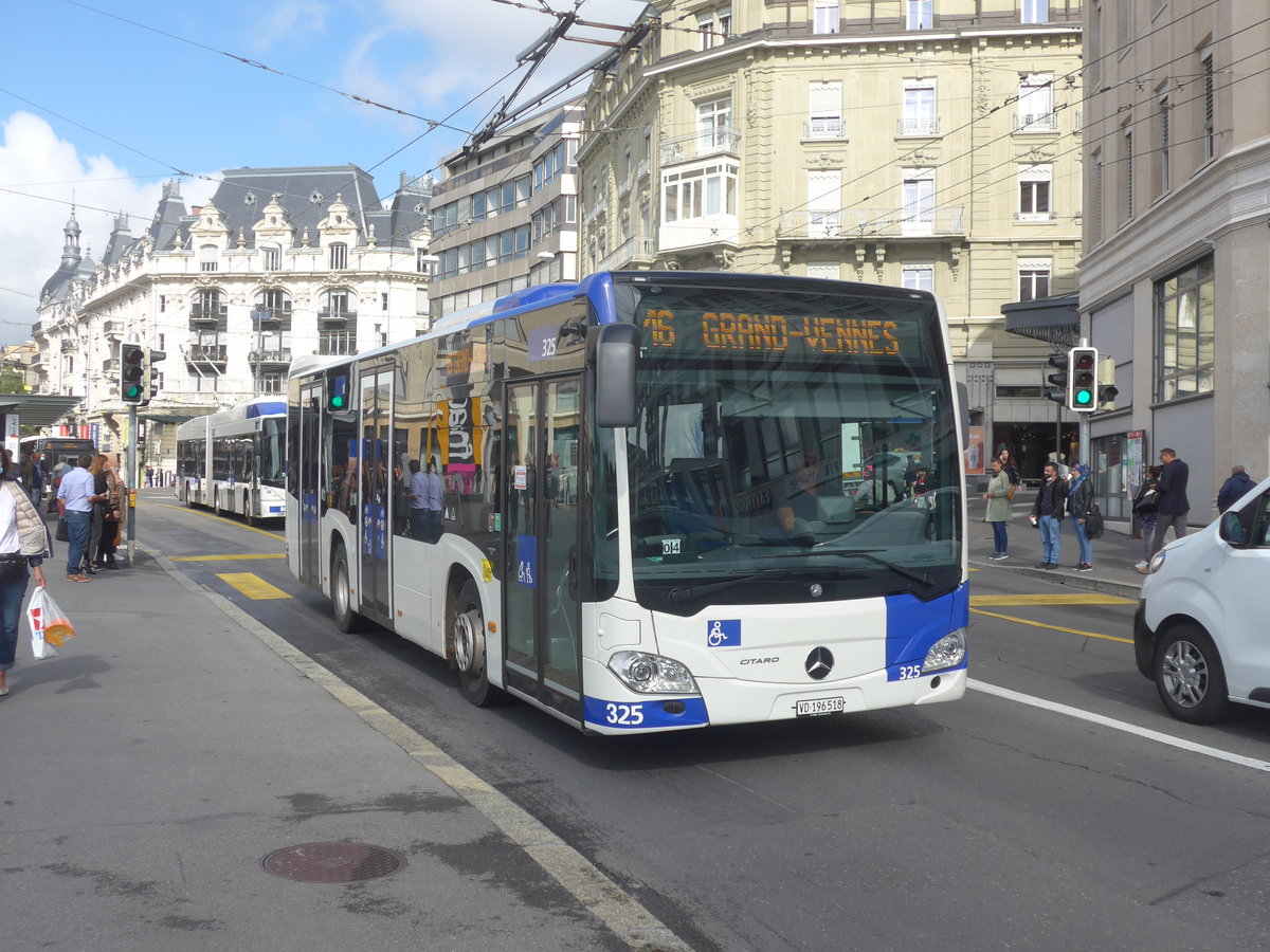 (221'073) - TL Lausanne - Nr. 325/VD 196'518 - Mercedes am 23. September 2020 in Lausanne, Bel-Air