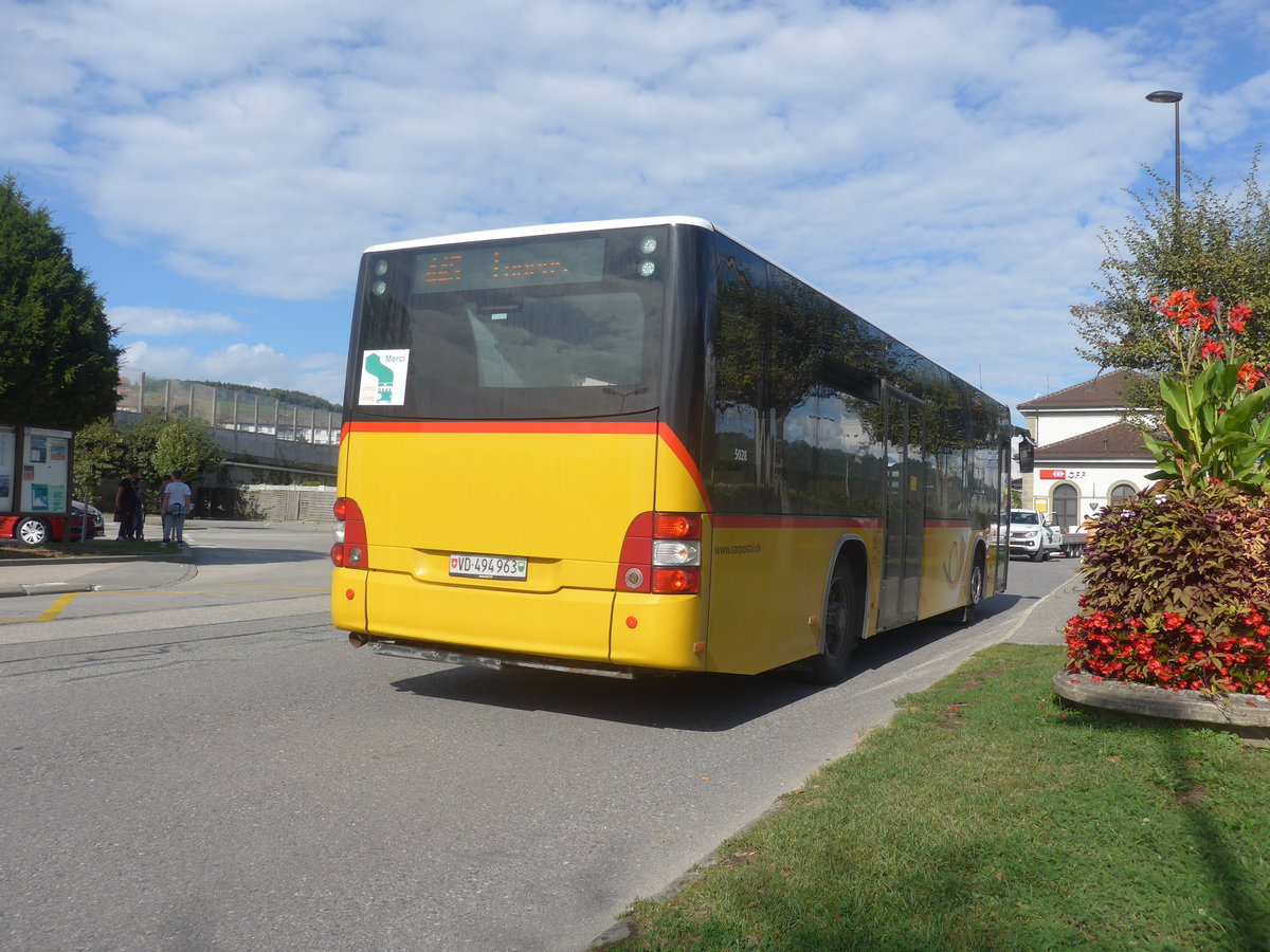 (221'115) - CarPostal Ouest - VD 494'963 - MAN/Gppel am 23. September 2020 beim Bahnhof Moudon