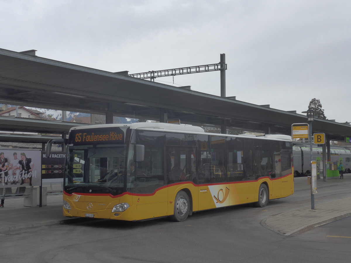 (222'944) - PostAuto Bern - BE 654'089 - Mercedes am 4. Dezember 2020 beim Bahnhof Spiez