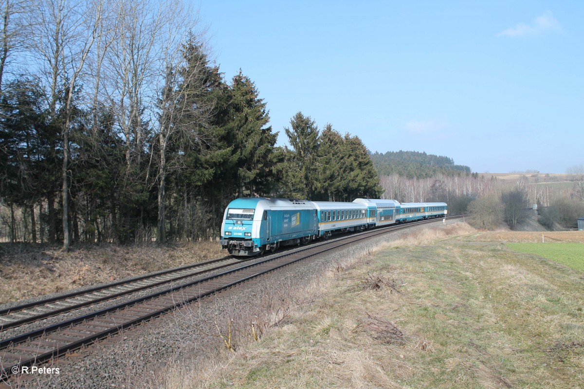 223 069 mit dem ALX84111 Hof - M�nchen bei Lengenfeld. 17.03.16