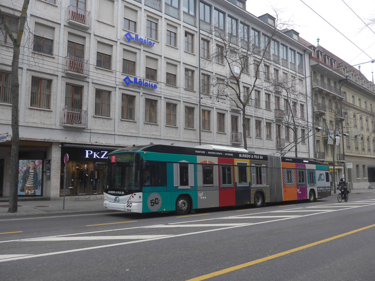 (223'539) - TPF Fribourg - Nr. 522 - Hess/Hess Gelenktrolleybus am 12. Februar 2021 beim Bahnhof Fribourg