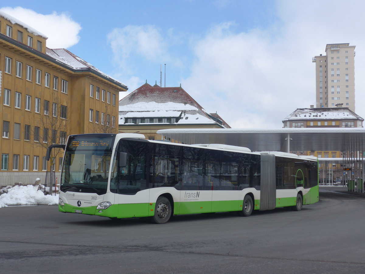 (224'262) - transN, La Chaux-de-Fonds - Nr. 362/NE 145'362 - Mercedes am 20. Mrz 2021 beim Bahnhof La Chaux-de-Fonds