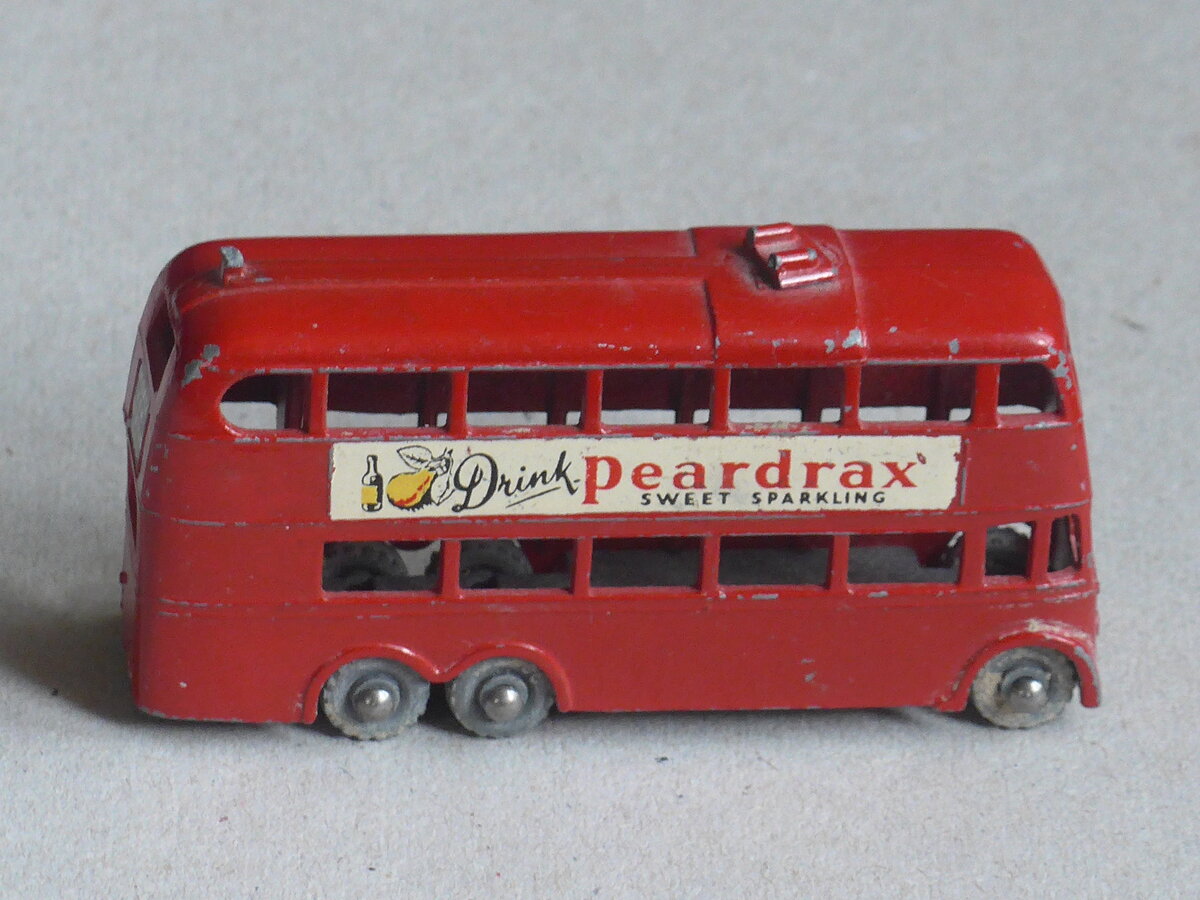 (225'586) - Aus England: London Transport, London - A.E.C. Trolleybus am 21. Mai 2021 in Thun (Modell)