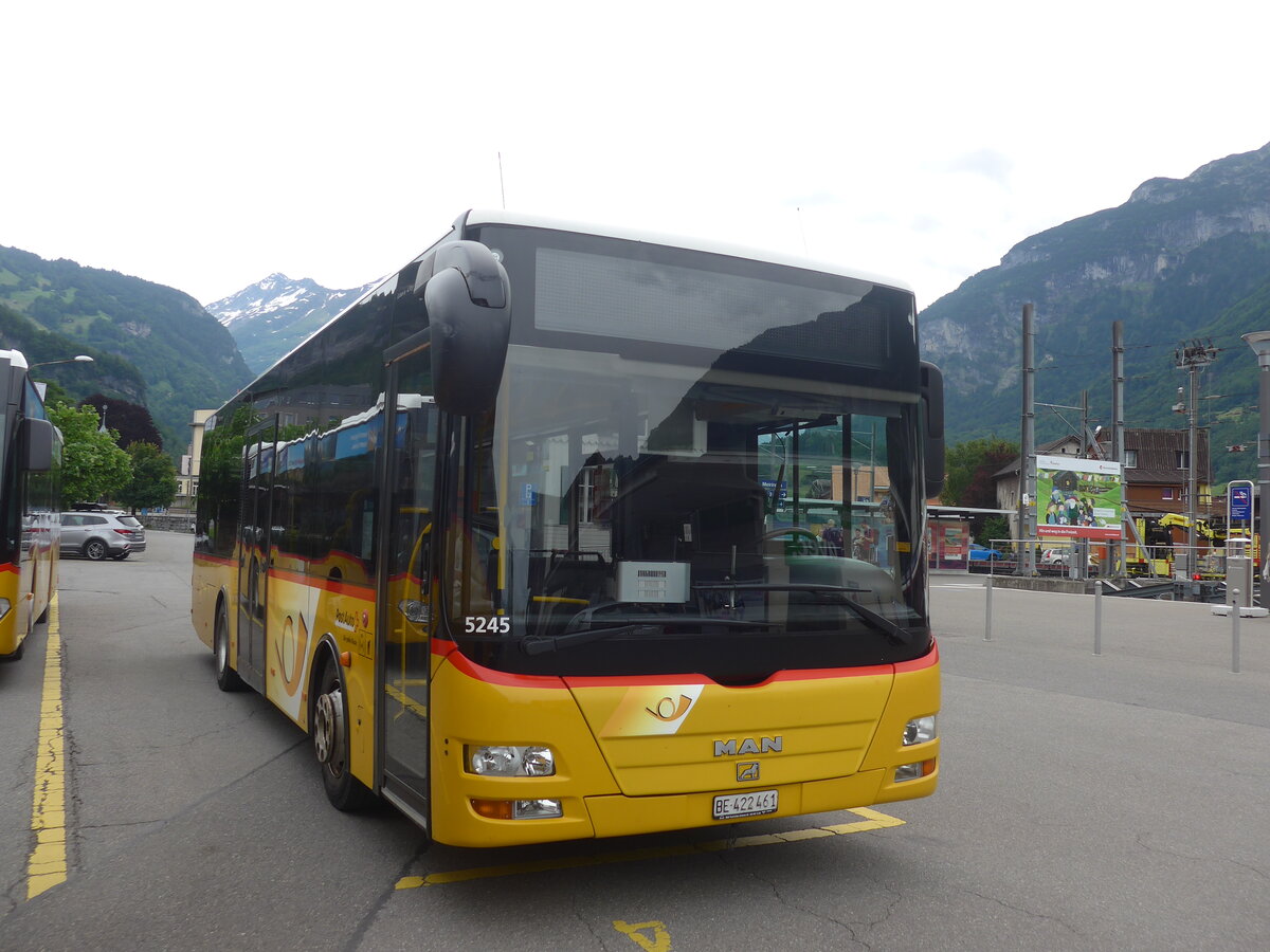 (226'117) - PostAuto Bern - BE 422'461 - MAN/Gppel (ex AVG Meiringen Nr. 61) am 3. Juli 2021 in Meiringen, Postautostation