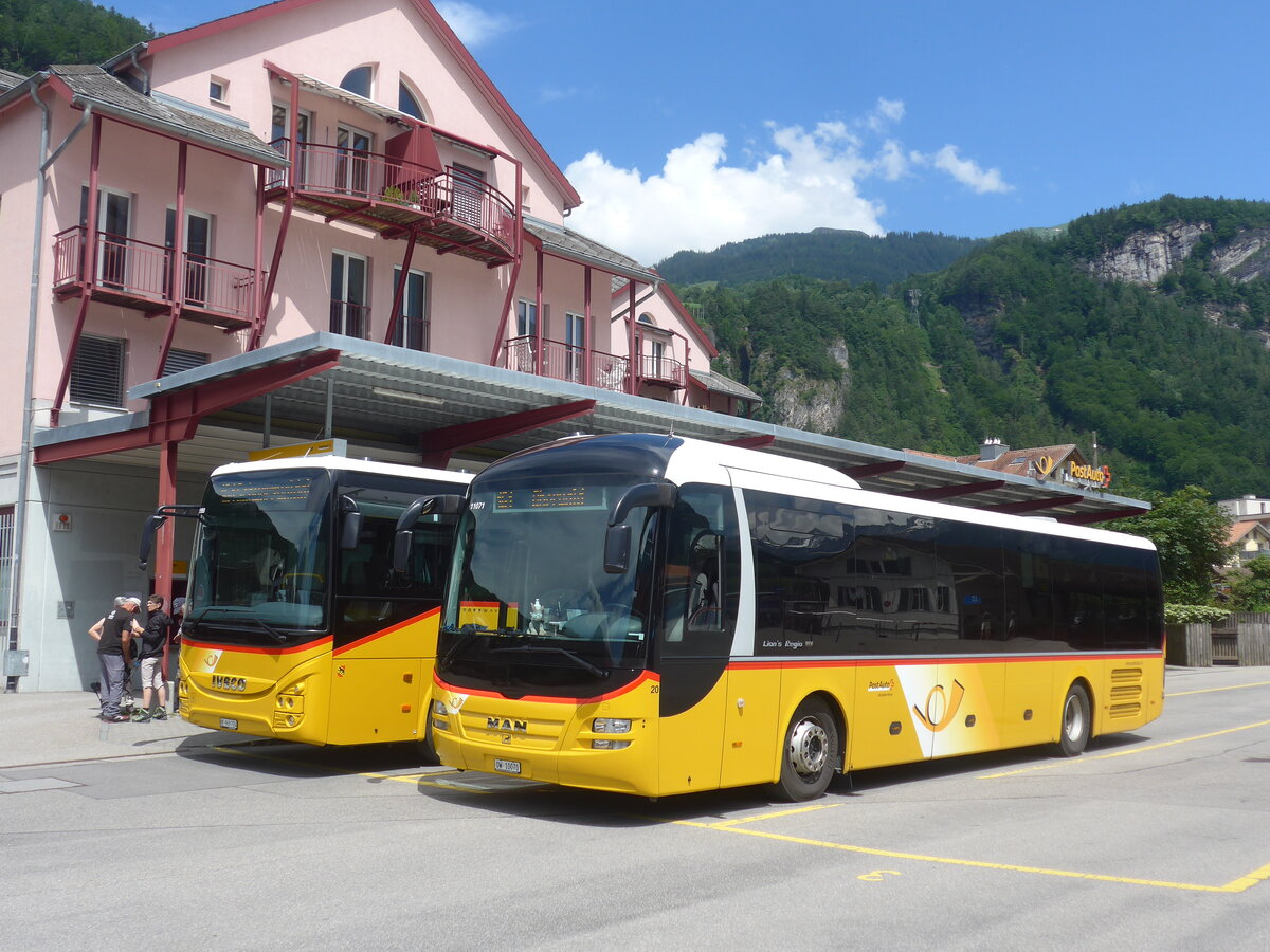 (226'277) - PostAuto Zentralschweiz - Nr. 20/OW 10'070 - MAN (ex Dillier, Sarnen Nr. 20) am 10. Juli 2021 in Meiringen, Postautostation