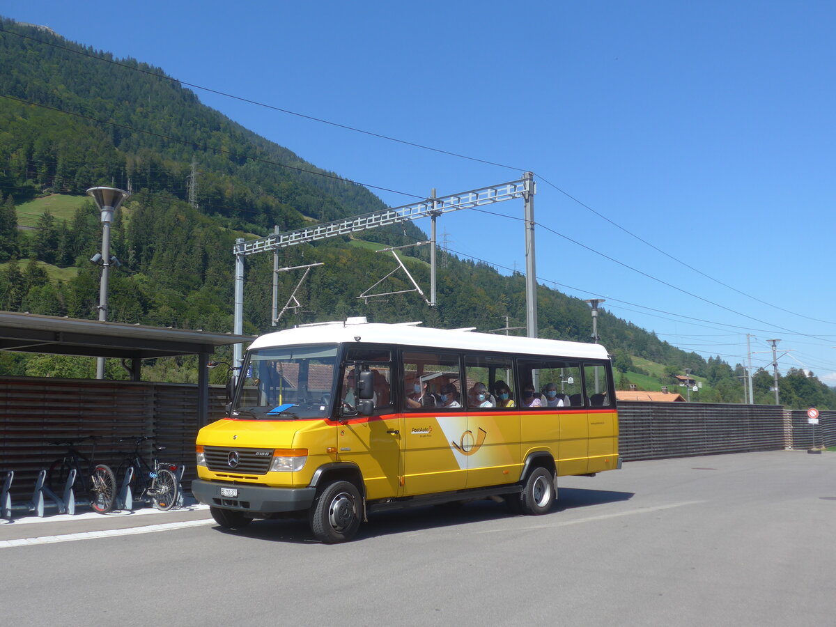 (227'864) - PostAuto Bern - BE 755'377 - Mercedes/Kusters am 5. September 2021 beim Bahnhof Reichenbach