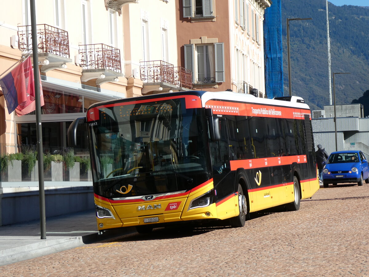 (229'139) - AutoPostale Ticino - TI 339'202 - MAN am 14. Oktober 2021 beim Bahnhof Bellinzona