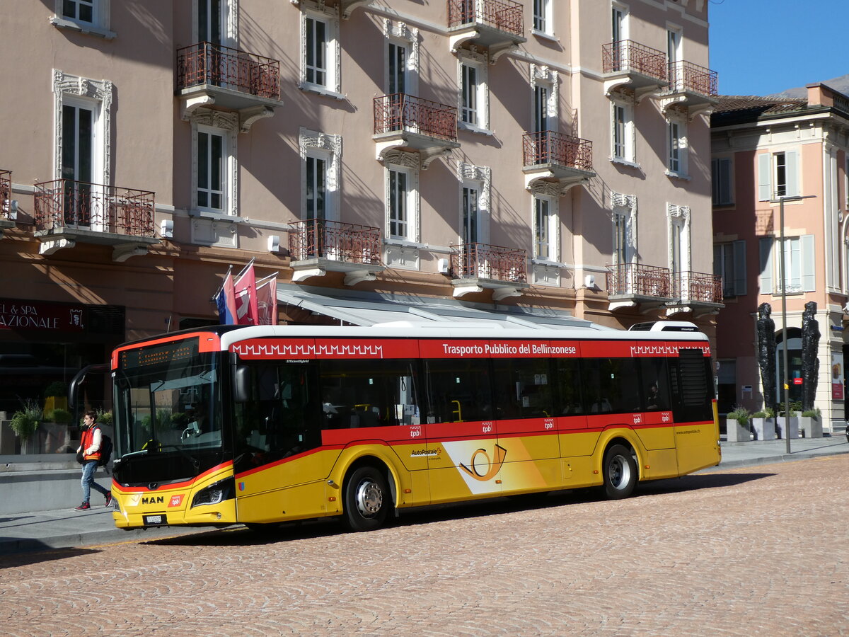 (229'191) - AutoPostale Ticino - TI 339'201 - MAN am 14. Oktober 2021 beim Bahnhof Bellinzona