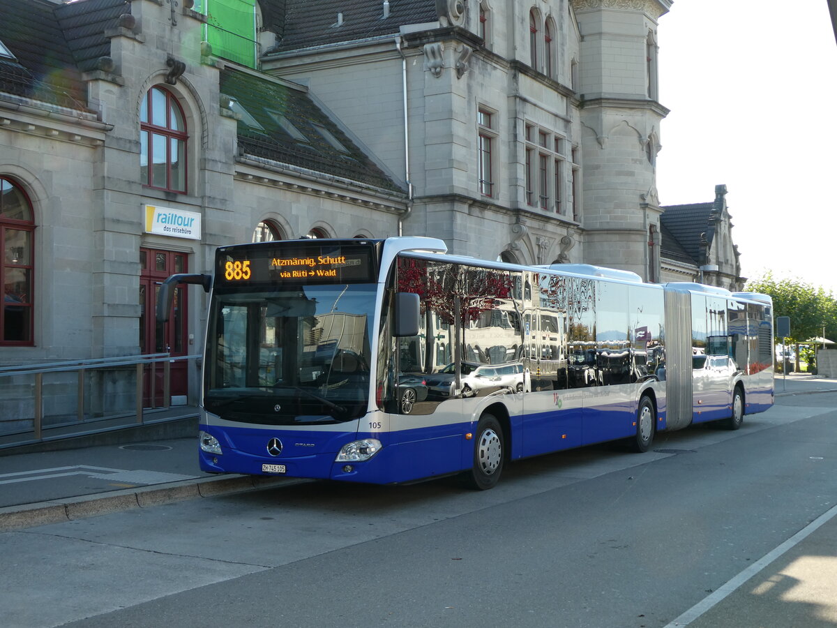 (229'789) - VZO Grningen - Nr. 105/ZH 745'105 - Mercedes am 23. Oktober 2021 beim Bahnhof Rapperswil