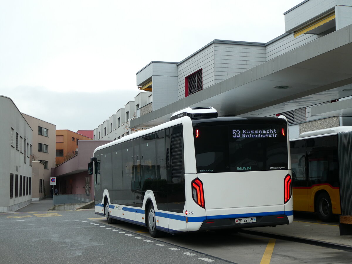 (229'937) - Odermatt, Rotkreuz - Nr. 227/ZG 29'445 - MAN am 30. Oktober 2021 beim Bahnhof Rotkreuz