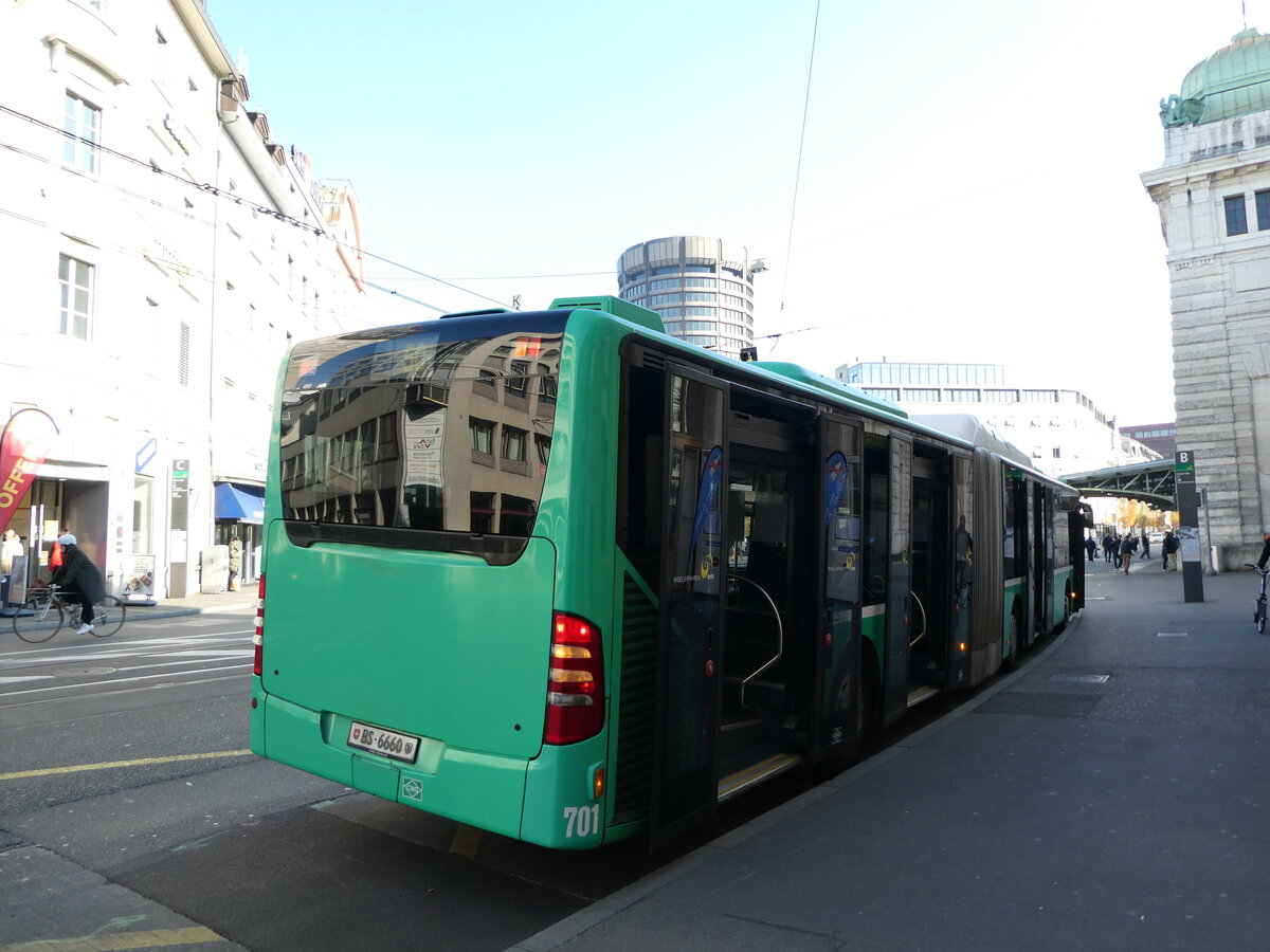 (230'231) - BVB Basel - Nr. 701/BS 6660 - Mercedes am 9. November 2021 beim Bahnhof Basel