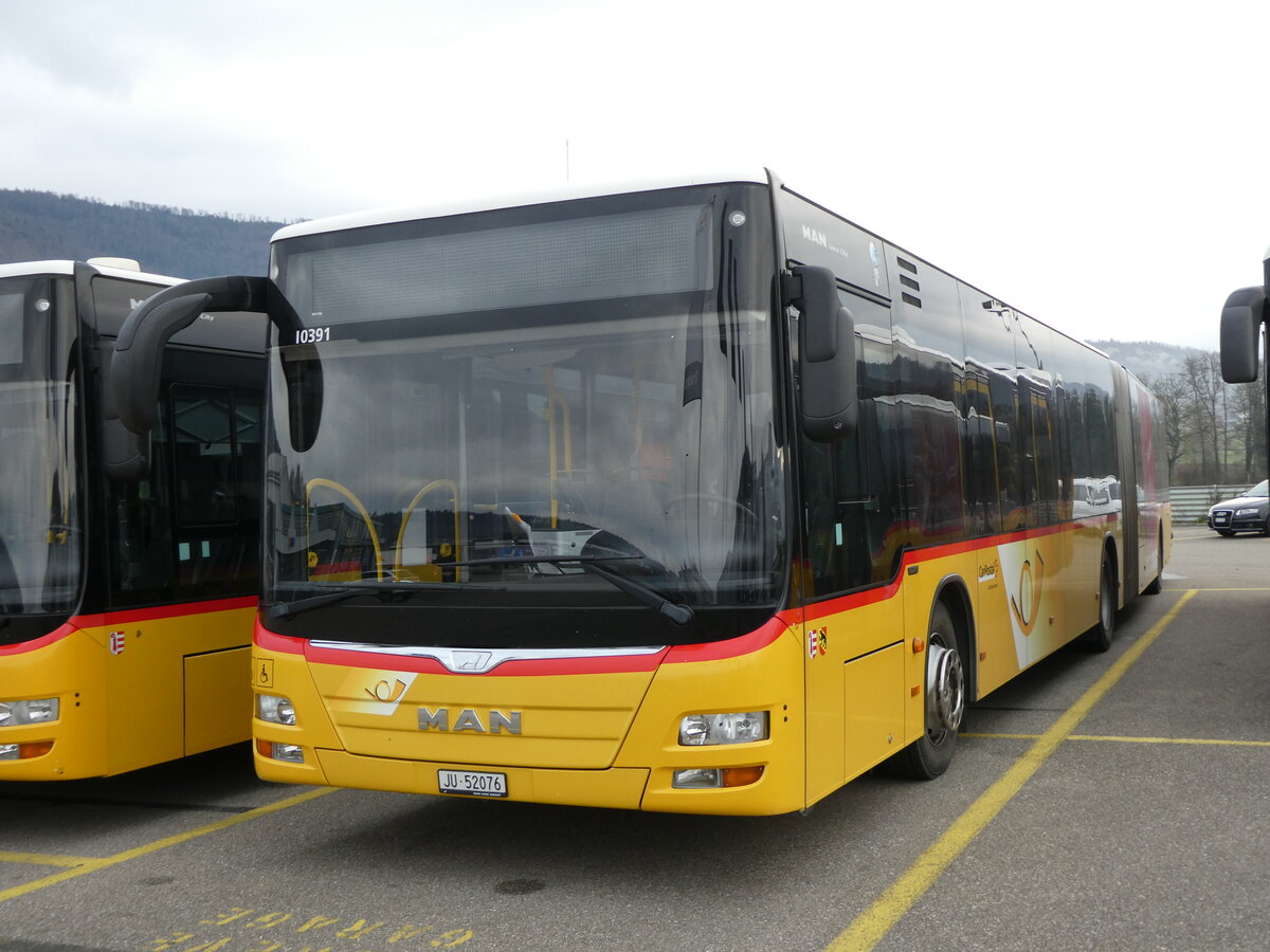 (230'595) - CarPostal Ouest - JU 52'076 - MAN (ex Nr. 38) am 13. November 2021 in Develier, Parkplatz