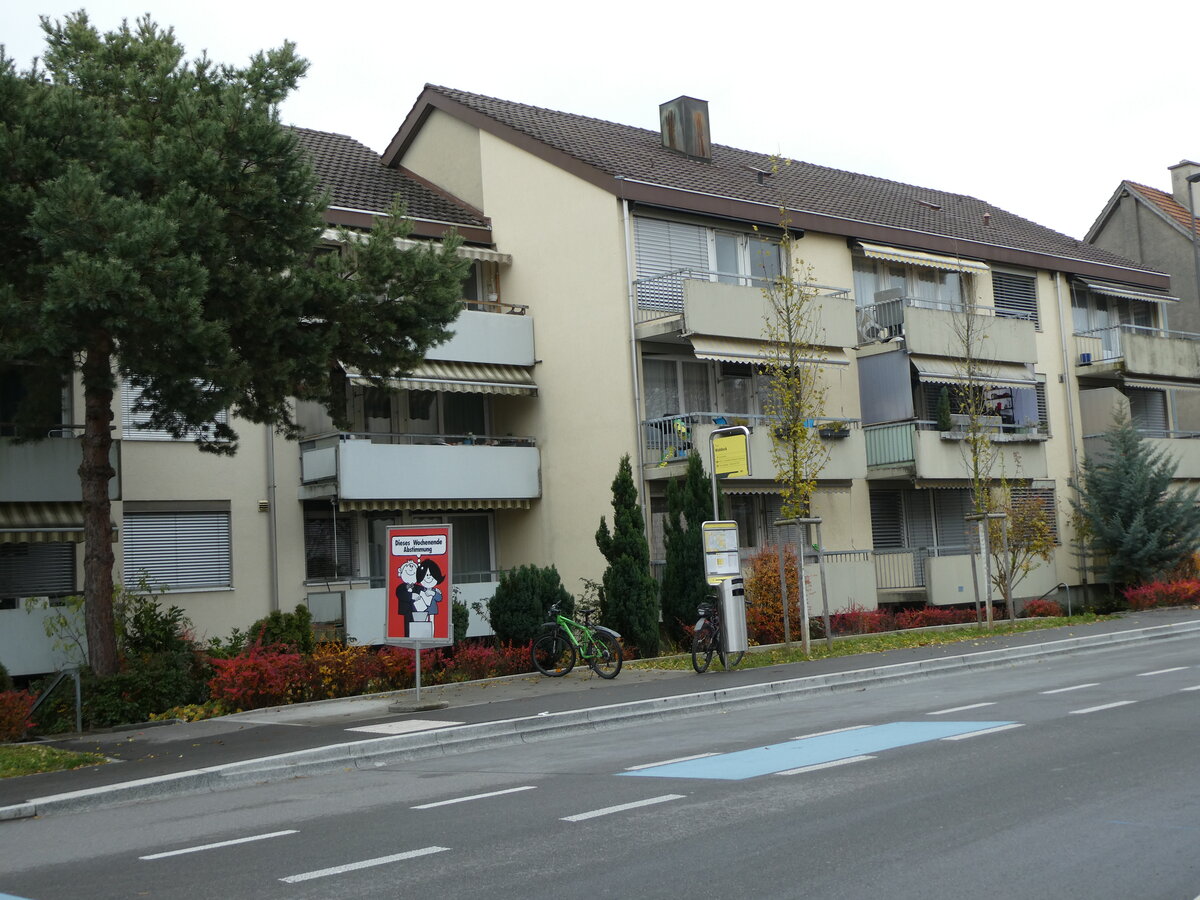 (230'890) - STI-Haltestelle am 22. November 2021 in Thun-Lerchenfeld, Waldeck