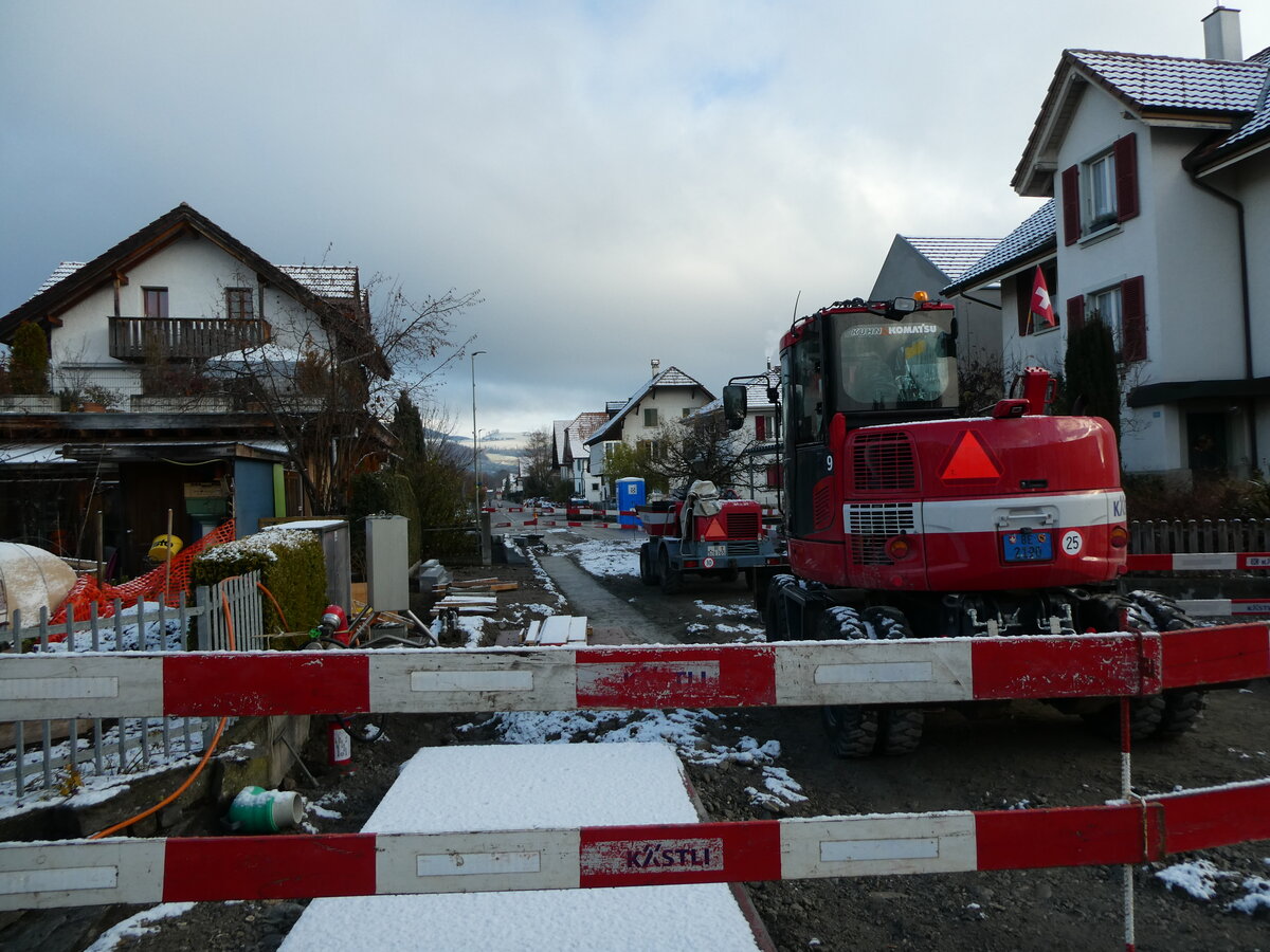 (230'926) - STI-Haltestelle am 27. November 2021 in Thun-Lerchenfeld, Forstweg (whrend dem Umbau)