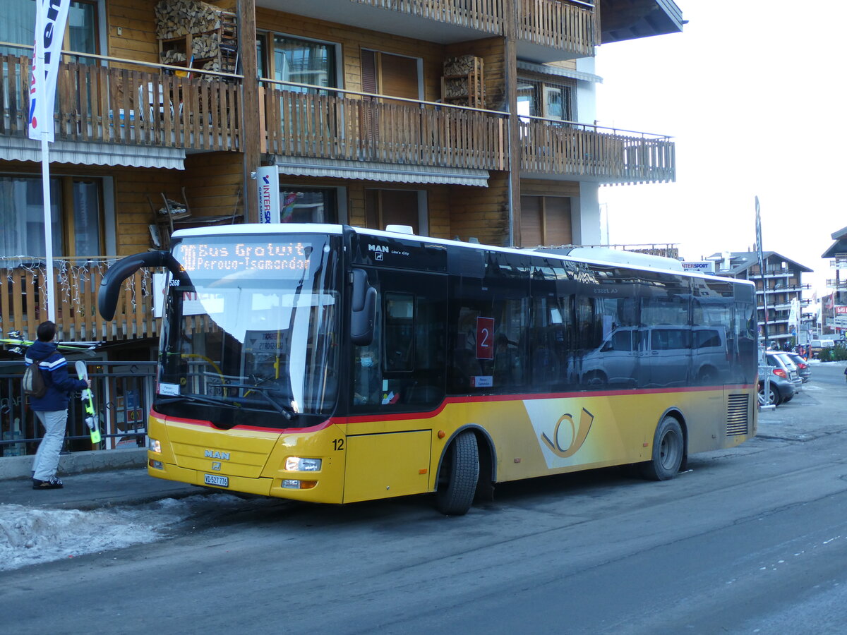 (231'626) - MOB Montreux - Nr. 12/VD 527'776 - MAN/Gppel am 1. Januar 2022 in Haute-Nendaz, Tlcabine (Einsatz Lathion)