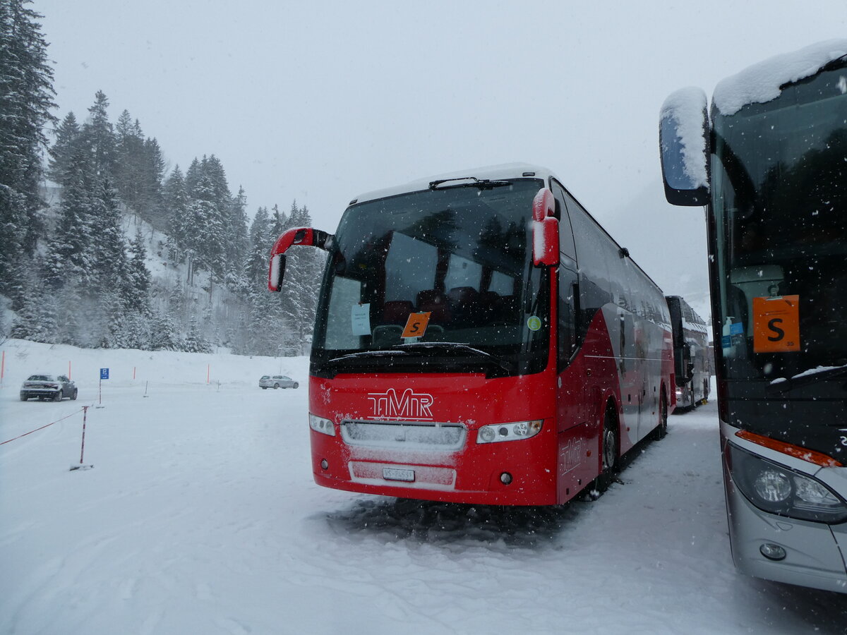 (231'935) - TMR Martigny - Nr. 5/VS 24'531 - Volvo am 9. Januar 2022 in Adelboden, ASB