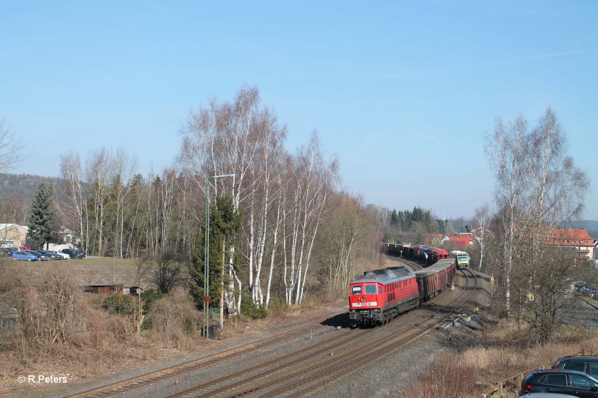 232 209-7 f�hrt mit dem 51612 Seddin - N�rnberg Frankenwald-Umleiter in Marktredwitz ein. 18.03.16