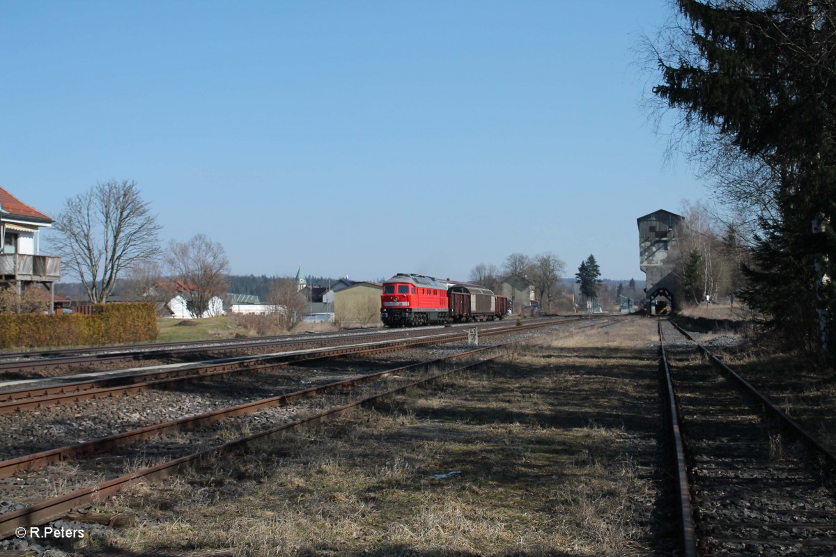232 569-4 mit einem nur 3 Wagen 45365 N�rnberg - Cheb in Pechbrunn. 17.03.16